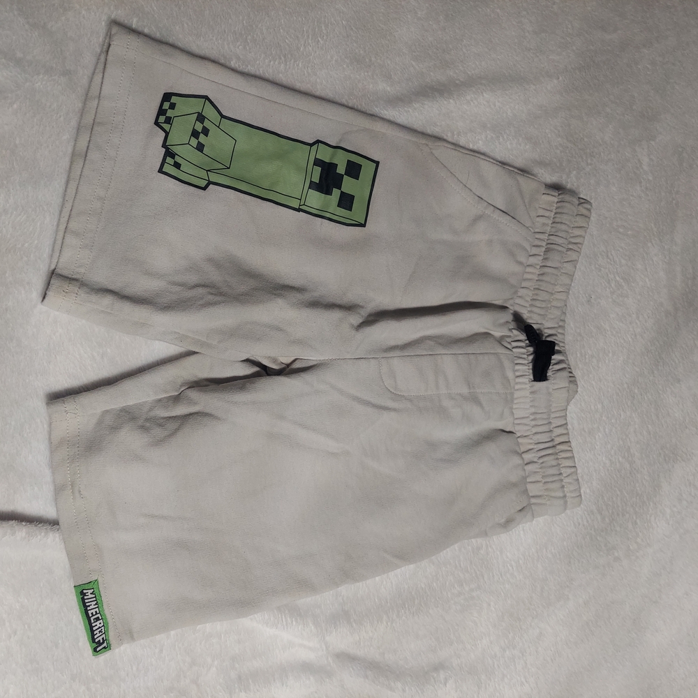 Kids Tan/White Minecraft Creeper Shorts Med Boys